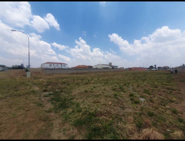 1,025M² VACANT LAND SOLD IN RIVERSDALE
